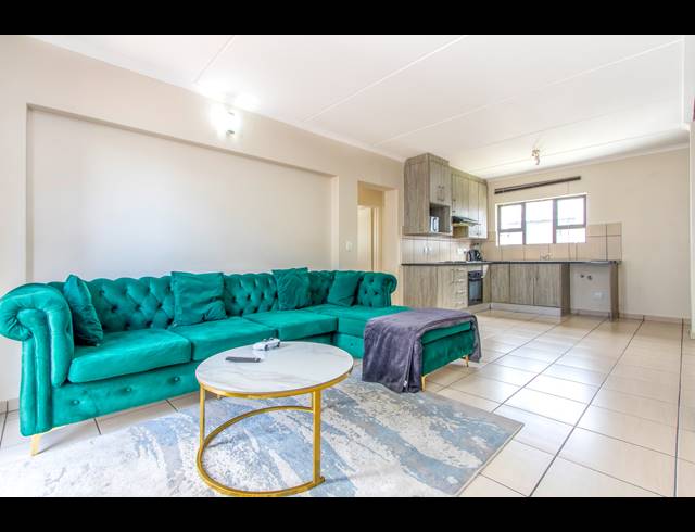 3 BEDROOM SECTIONAL TITLE FOR SALE IN BARBEQUE DOWNS